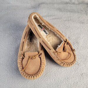 Minnetonka Women's Cally Slippers 4011 Size 8 Hard Sole Slip On Faux Fur Casual